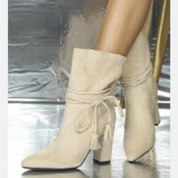 Trendy Ankle Boots Size 9 - Picture 8 of 12